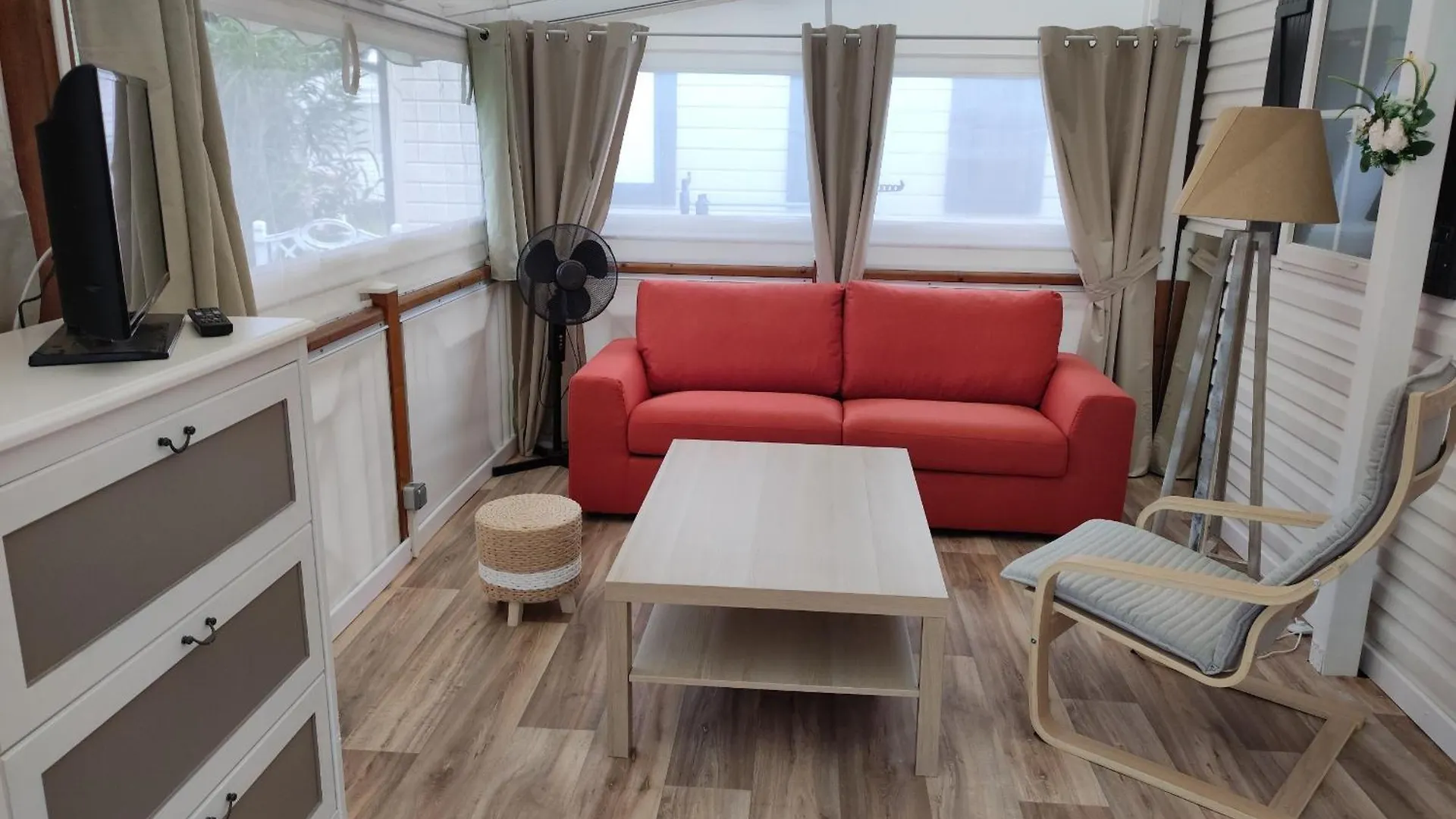 Mobil-Home De Jean-Michel Et Nicole Hyeres Campsite