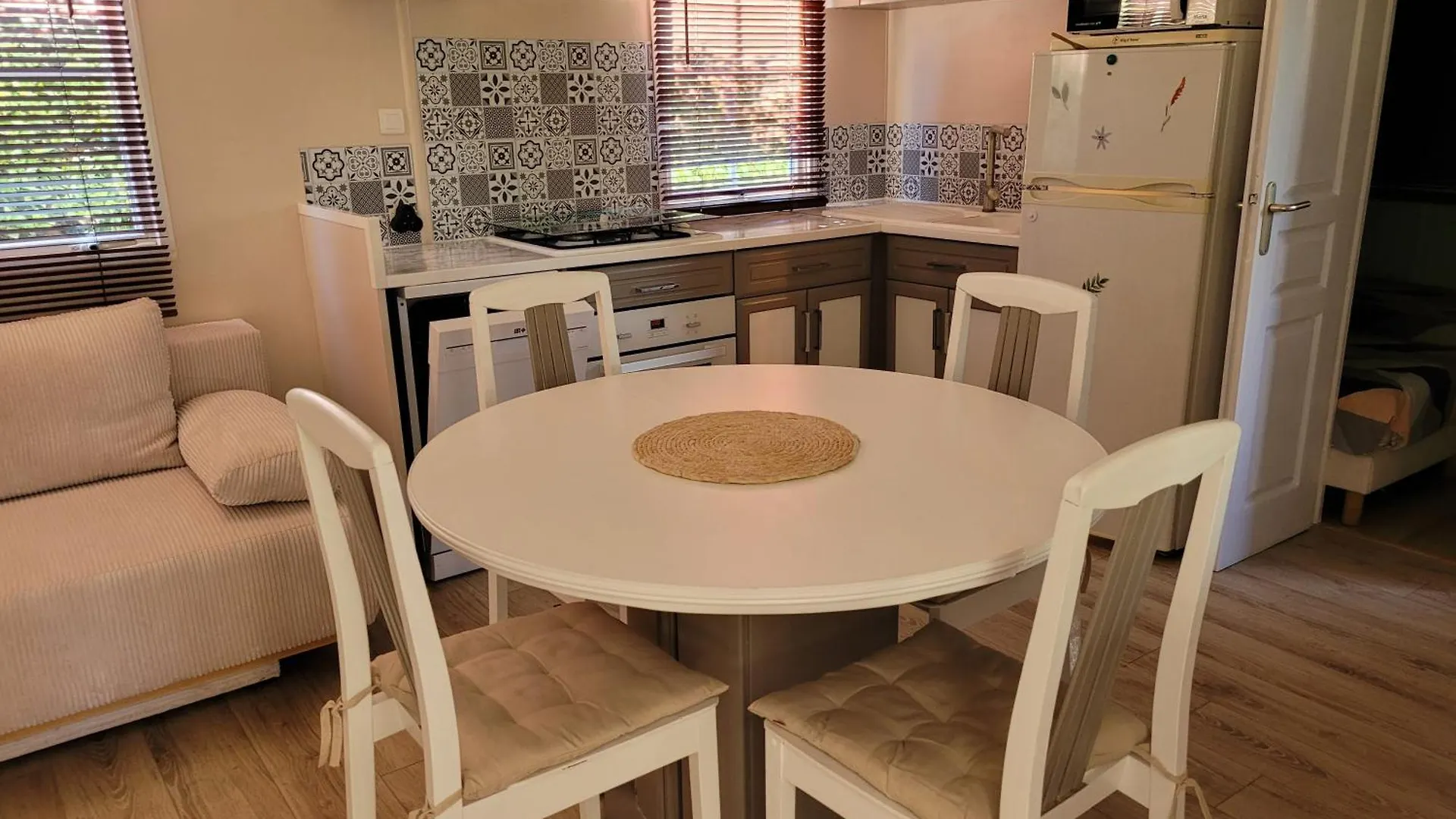 Mobil-Home De Jean-Michel Et Nicole Hyeres 0*,