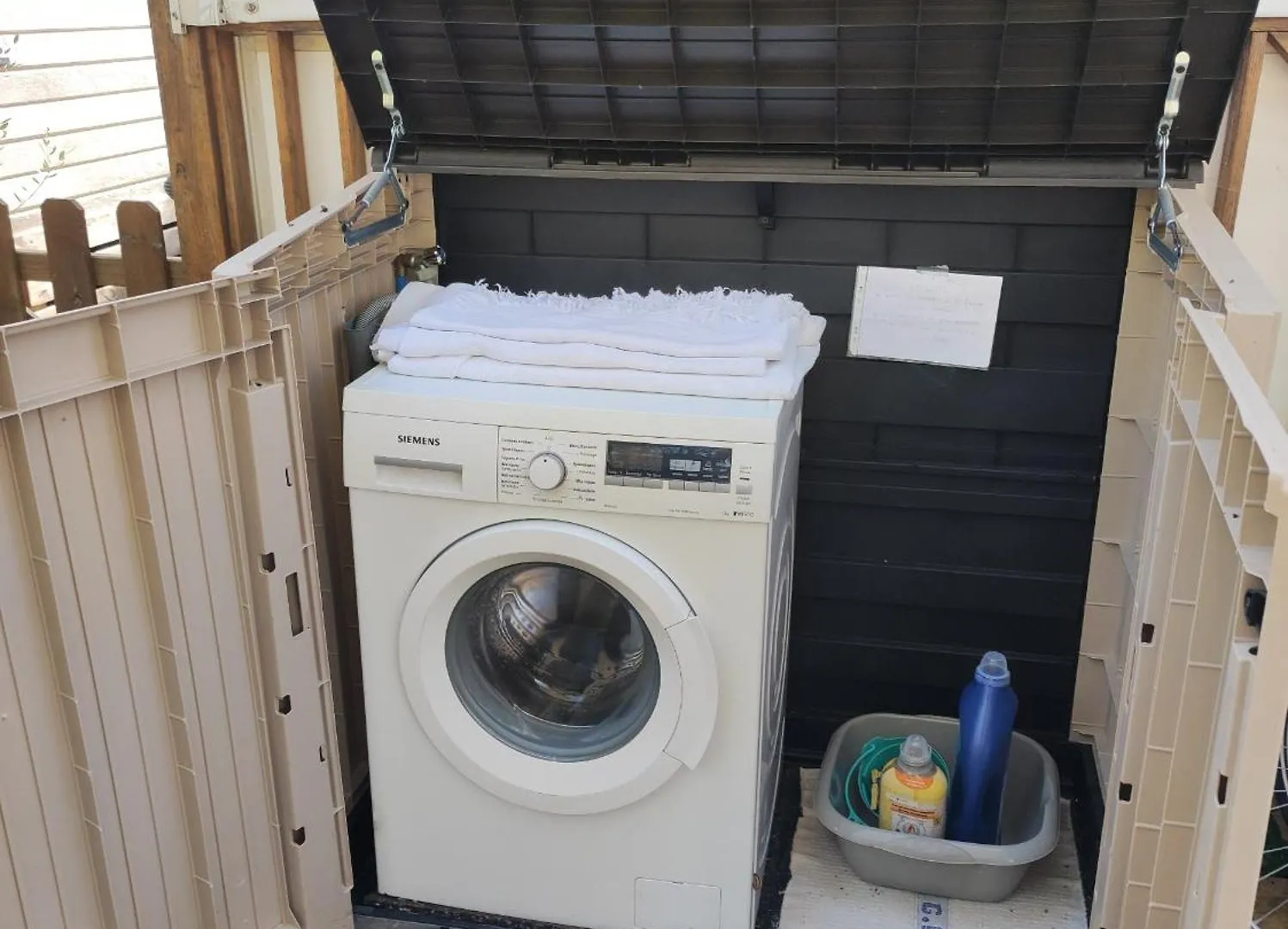 Mobil-Home De Jean-Michel Et Nicole Hyeres France